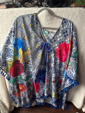 Milonga Women's Floral Blue Pom-Pom V-Neck Tunic Top